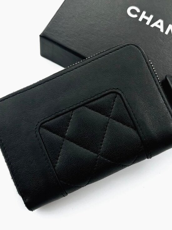 Chanel Wallet Mademoiselle Round Zip Coin Purse - Picture 4 of 12